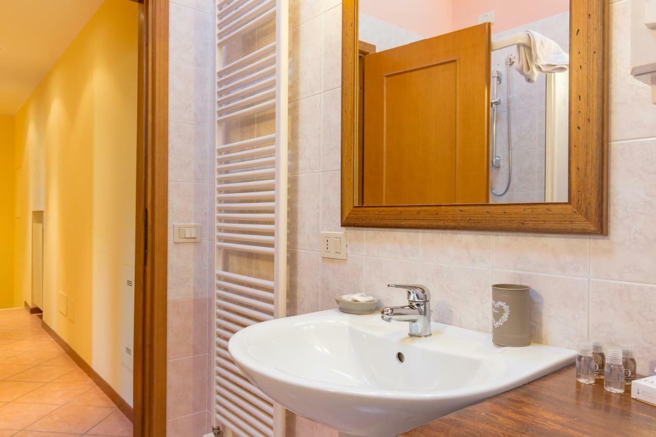 Omas Haus Villa Toscolano Maderno Exteriör bild